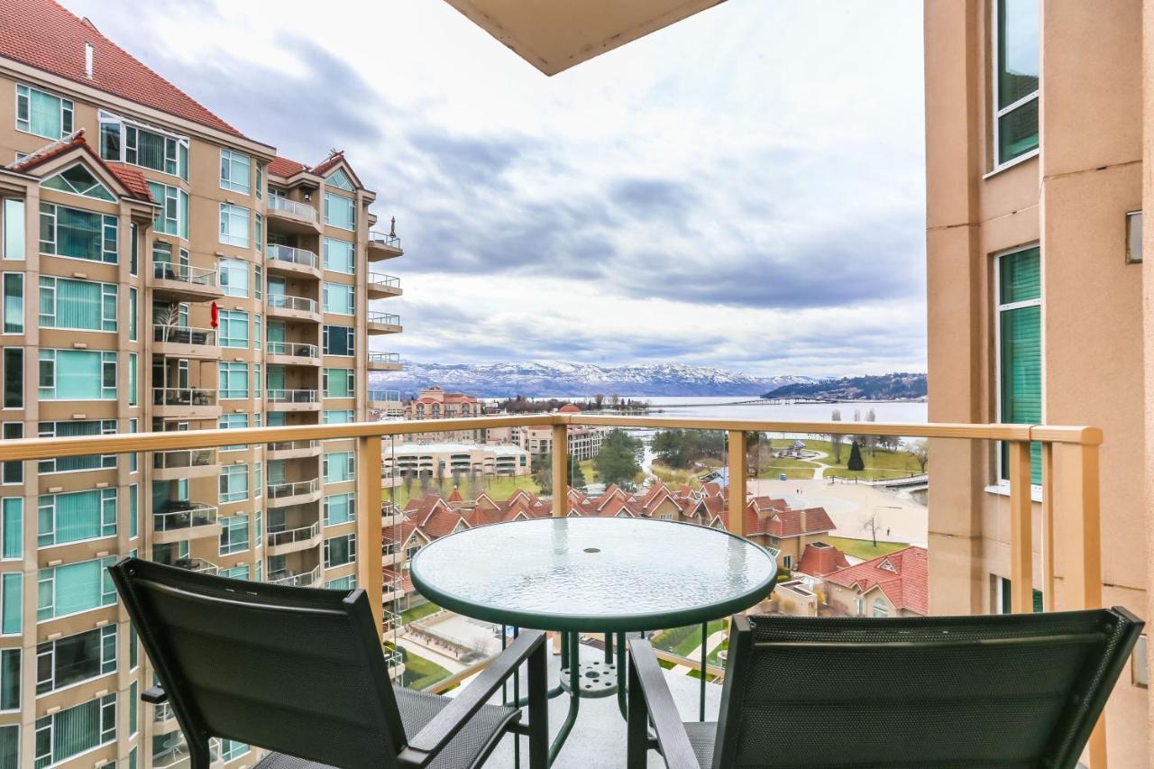 Sunset Waterfront Resort By Discover Kelowna Resort Accommodations Екстериор снимка